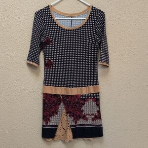 Chic Black and Red Patterned Mini Dress